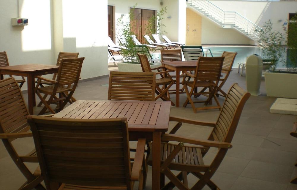 Majesty Hotel